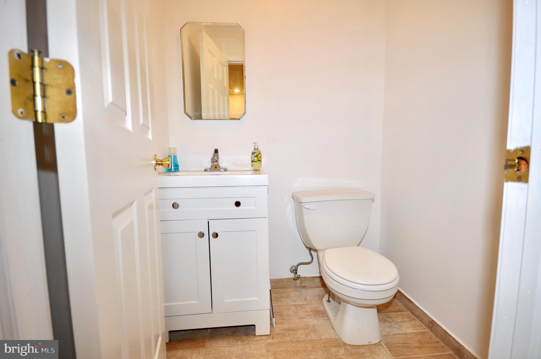 517 Williamson Circle Media, PA 19063 - Photo 36 of 41 Basement powder room