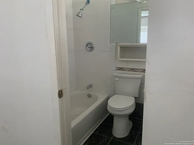 $159,000 | 1502 North Park Street, Uvalde, TX 78801