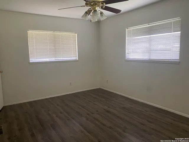 $159,000 | 1502 North Park Street, Uvalde, TX 78801