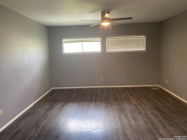 $159,000 | 1502 North Park Street, Uvalde, TX 78801