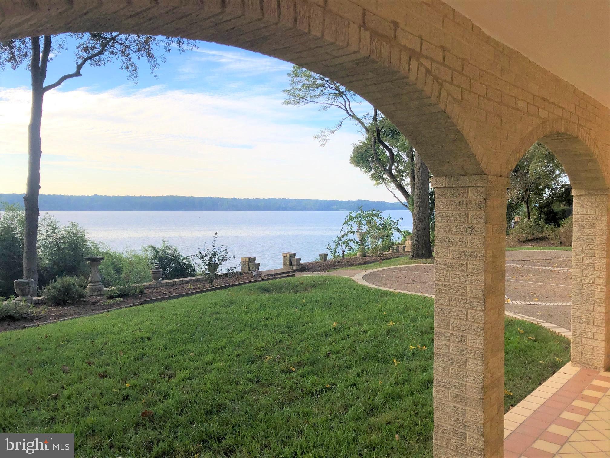 3901 Belle Rive Terrace Alexandria, VA 22309 - Photo 9 of 16 a view of a yard in front of a house