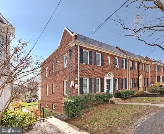 $1,275,000 | 4482 MacArthur Boulevard Northwest, Washington, DC 20007