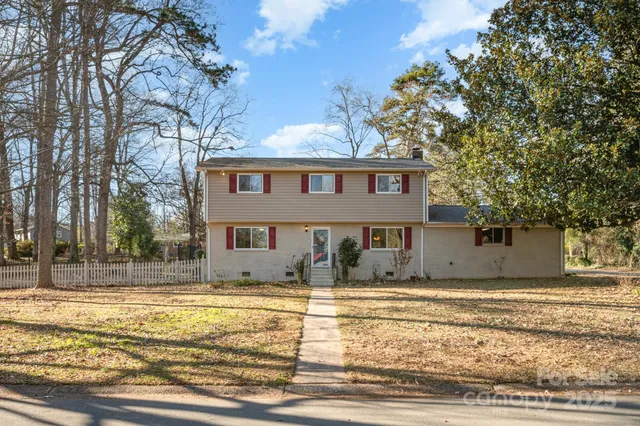 $450,000 | 7015 Lavern Street, Charlotte, NC 28215