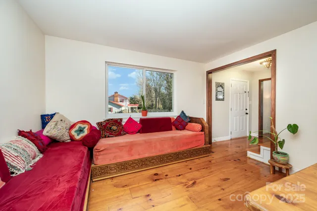 $450,000 | 7015 Lavern Street, Charlotte, NC 28215