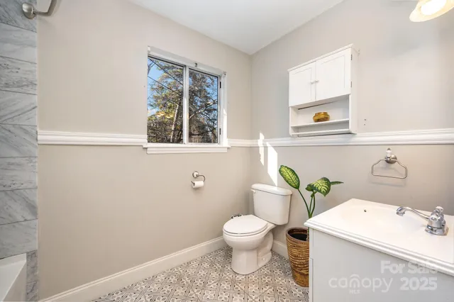 $450,000 | 7015 Lavern Street, Charlotte, NC 28215