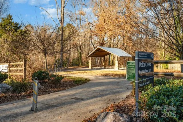 $450,000 | 7015 Lavern Street, Charlotte, NC 28215