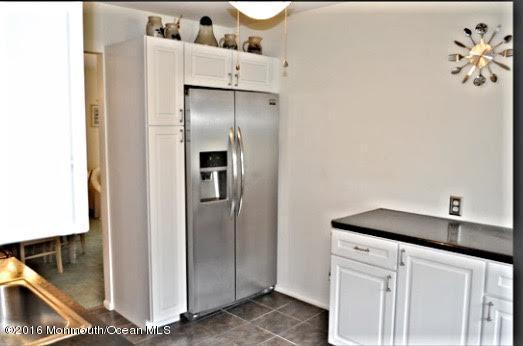 45 Keene Street, Unit 72 Whiting, NJ 08759 - Photo 18 of 57 kitchen2