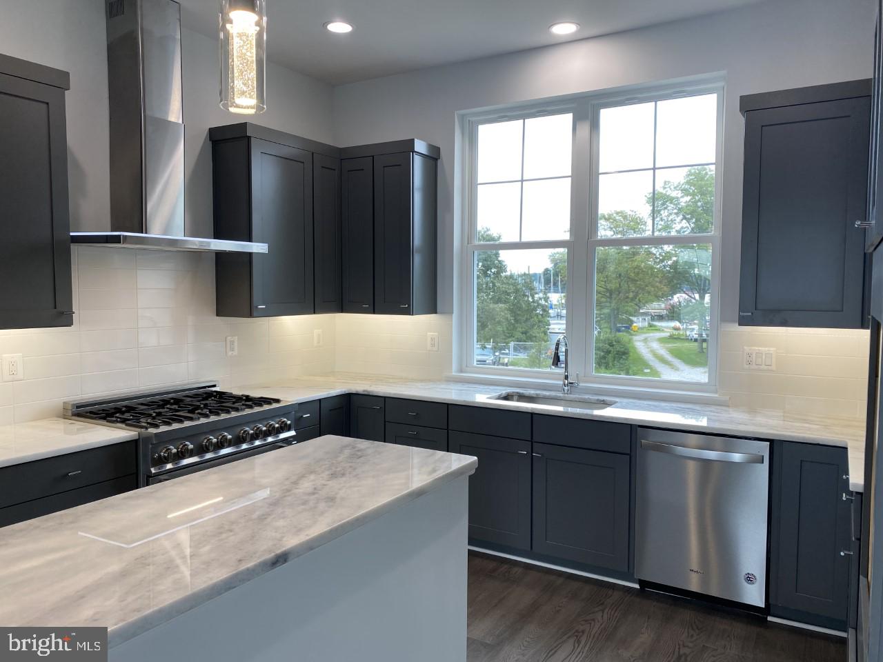 8082 Ventnor Road Pasadena, MD 21122 - Photo 19 of 74