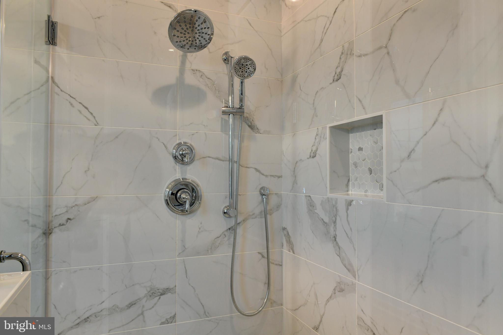 8082 Ventnor Road Pasadena, MD 21122 - Photo 44 of 74 Master Bathroom