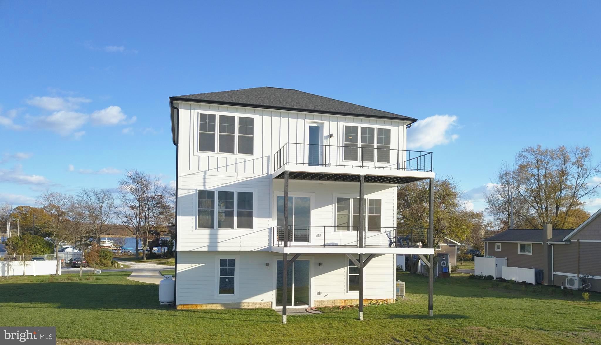 8082 Ventnor Road Pasadena, MD 21122 - Photo 62 of 74 Back of the house