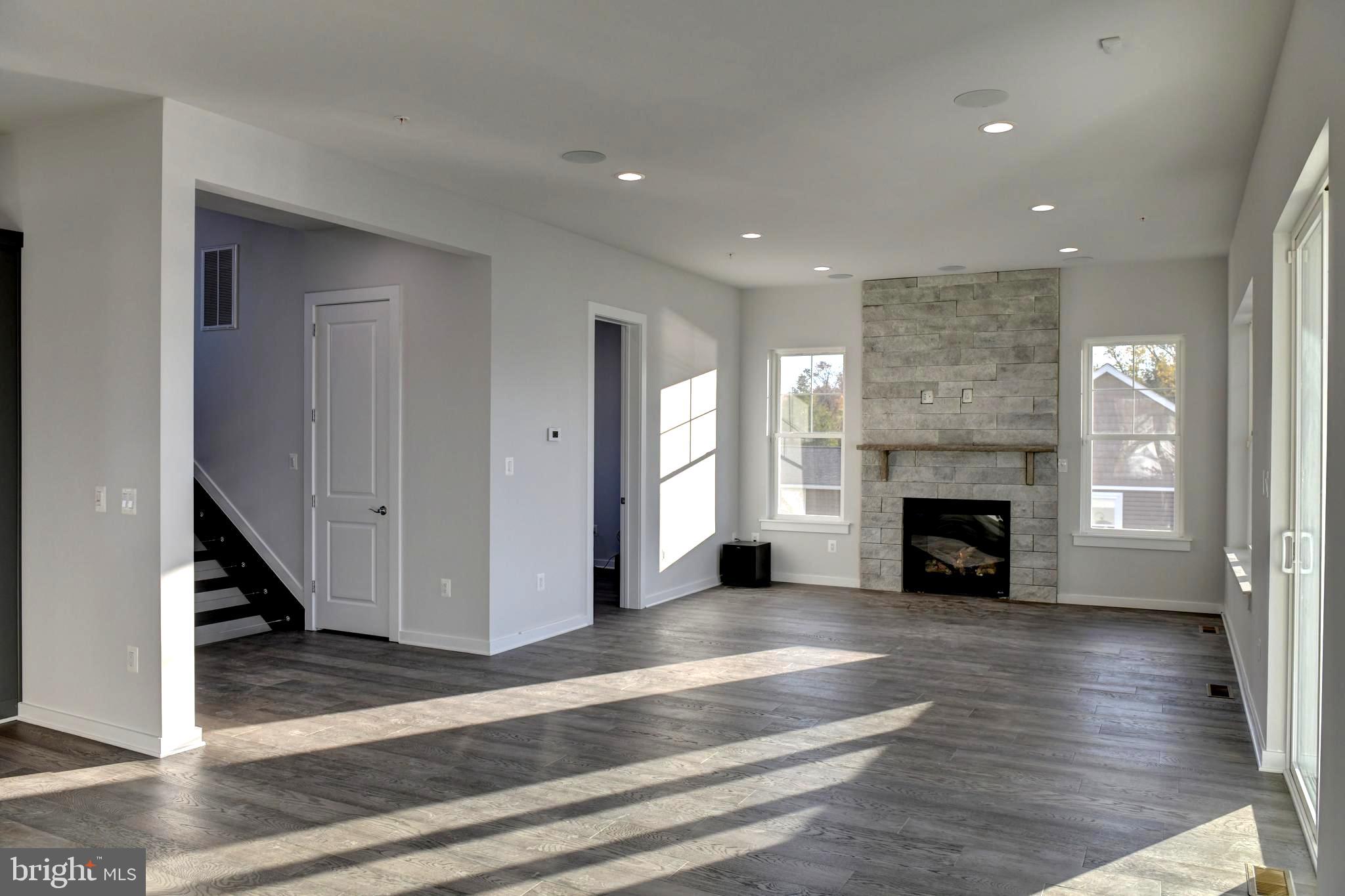 8082 Ventnor Road Pasadena, MD 21122 - Photo 10 of 74 Family Room