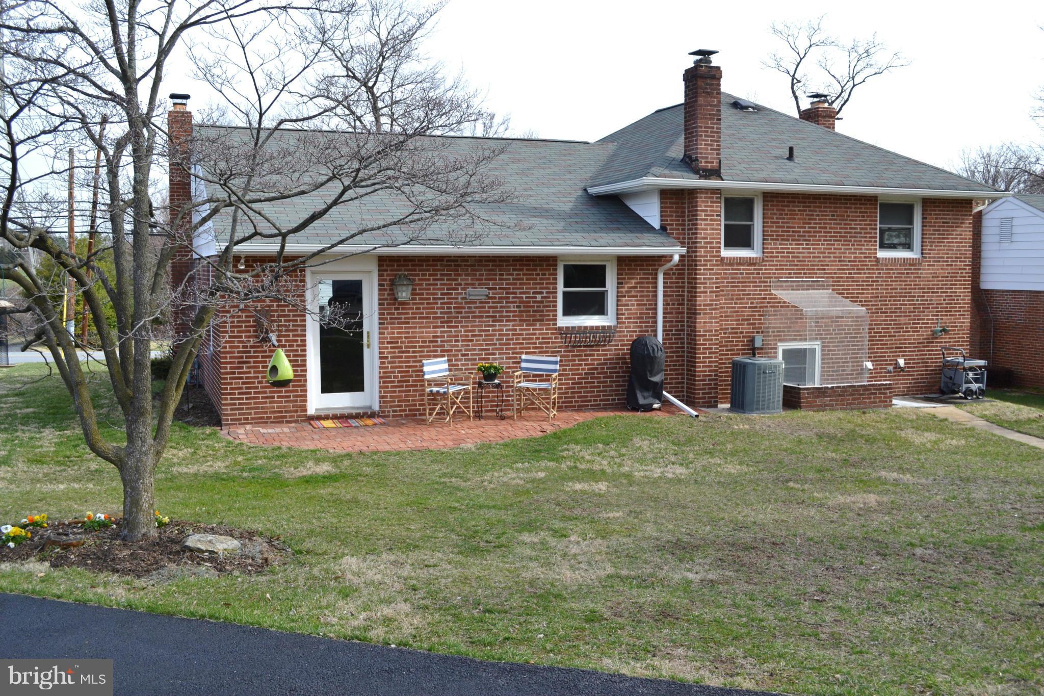 9211 Hines Road Baltimore, MD 21234 - Photo 4 of 17 Exterior (Rear)
