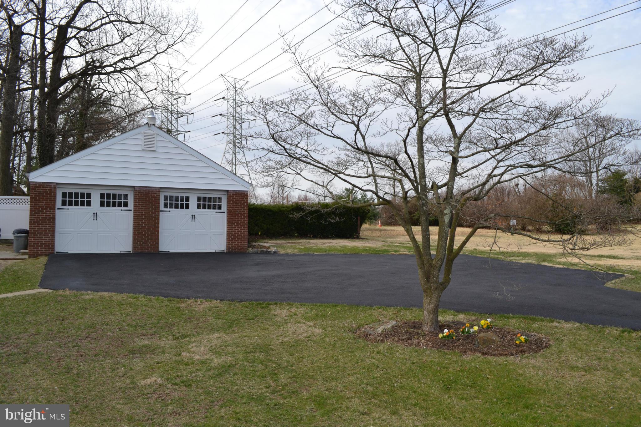 9211 Hines Road Baltimore, MD 21234 - Photo 5 of 17 Exterior (General)
