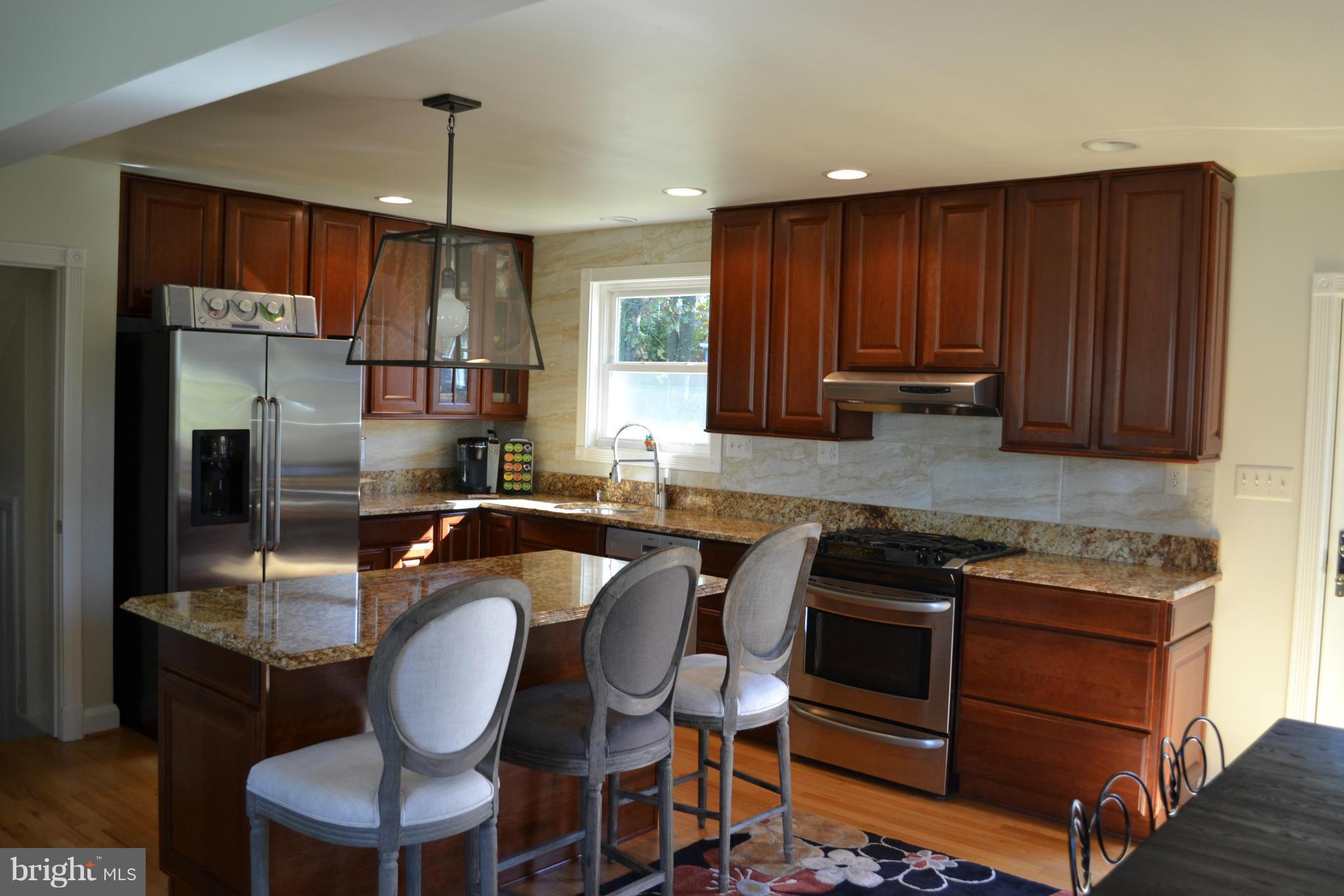 9211 Hines Road Baltimore, MD 21234 - Photo 7 of 17 Kitchen