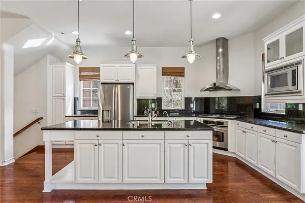 $1,600,000 | 16 Via Amanti, Newport Coast, CA 92657