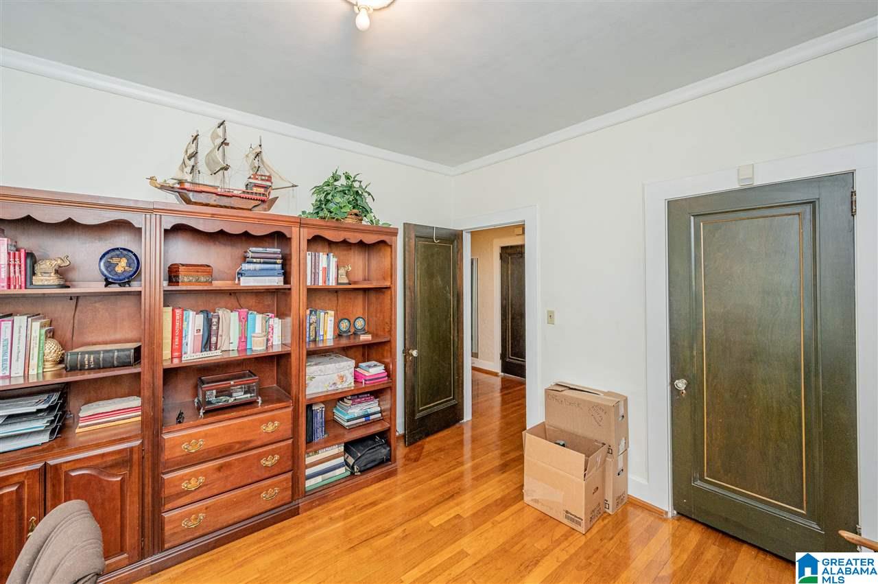 1094 Columbiana Road Birmingham, AL 35209 - Photo 35 of 42