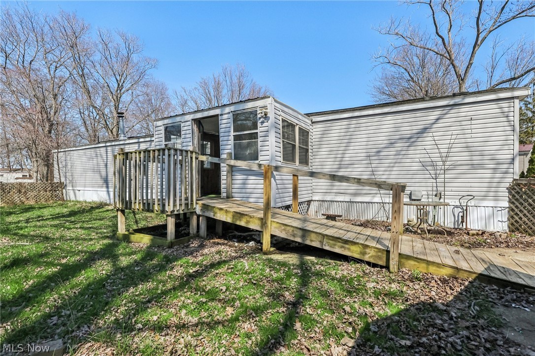 6800 Lake Road West, Unit 21 Geneva, OH 44041 - Photo 15 of 20