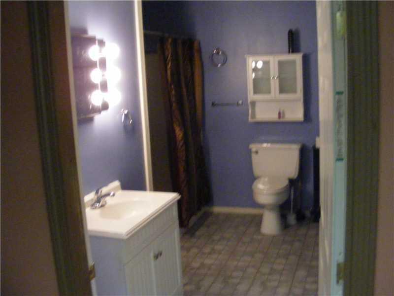 287 Leach Hill Road Casco, ME 04015 - Photo 5 of 13 Bathroom. Main Hallway Full Bath