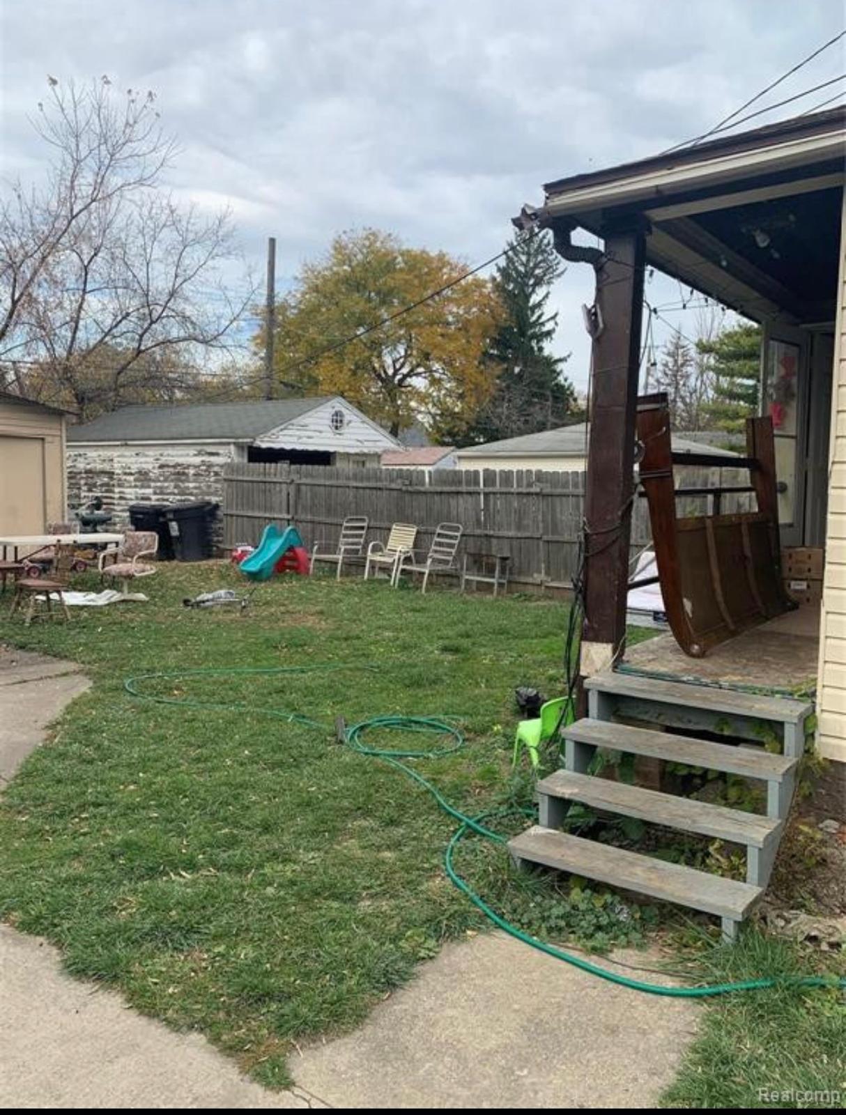 6775 Winthrop Street Detroit, MI 48228 - Photo 4 of 21 IMG_7424