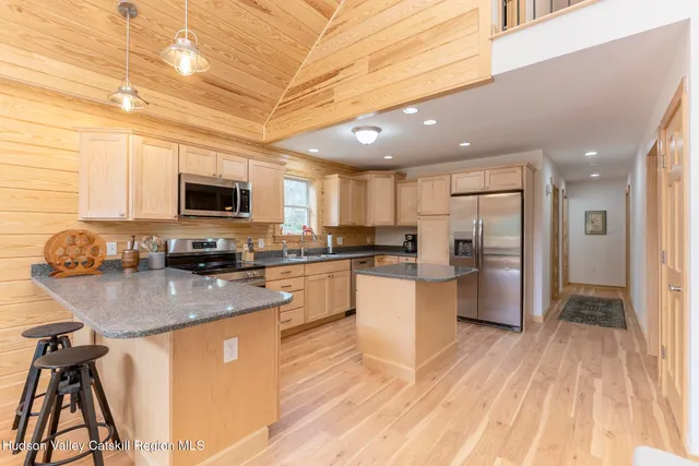 $1,200,000 | 2565 Highway 212, Woodstock, NY 12498