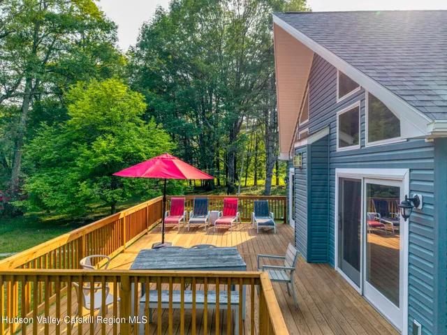 $1,200,000 | 2565 Highway 212, Woodstock, NY 12498