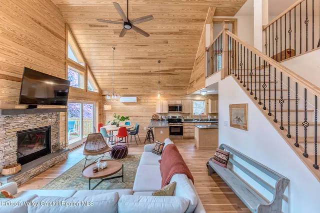 $1,200,000 | 2565 Highway 212, Woodstock, NY 12498