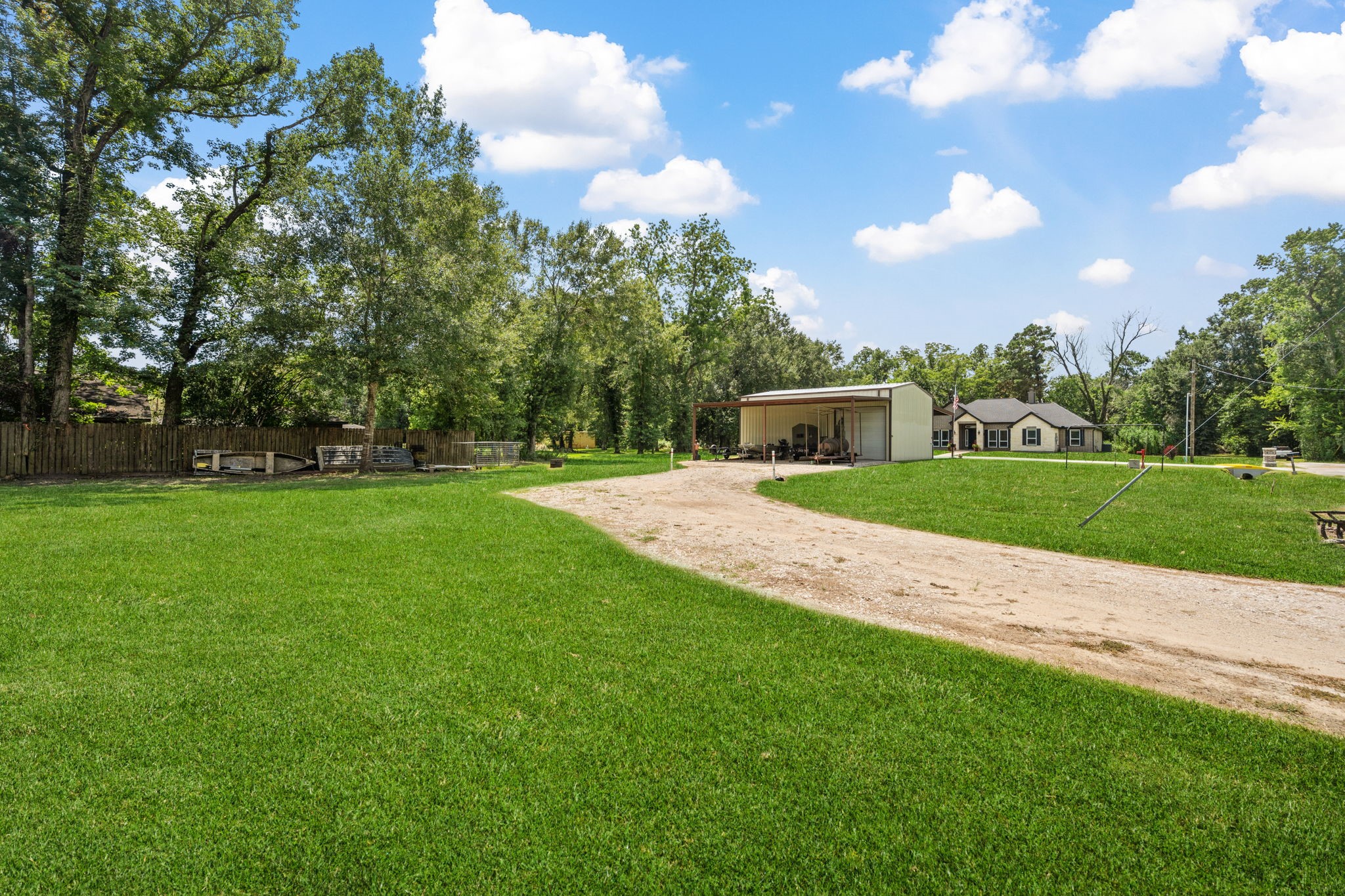3004 Tyler Street Dayton, TX 77535 - Photo 31 of 34