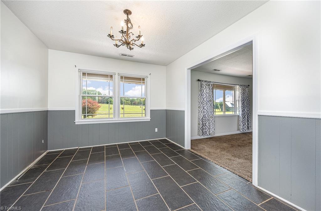 306 Pratt Road Dobson, NC 27017 - Photo 10 of 27