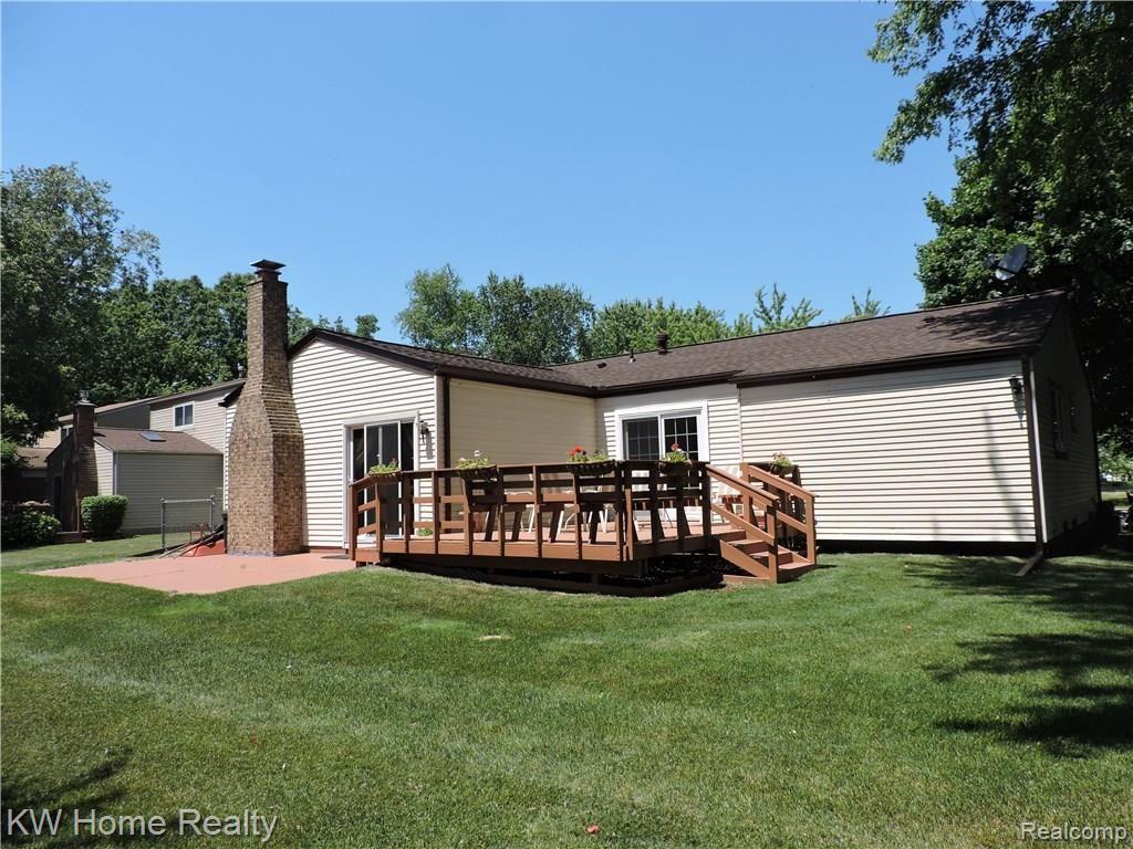 33685 Bostwick Place Farmington Hills, MI 48335 - Photo 27 of 29