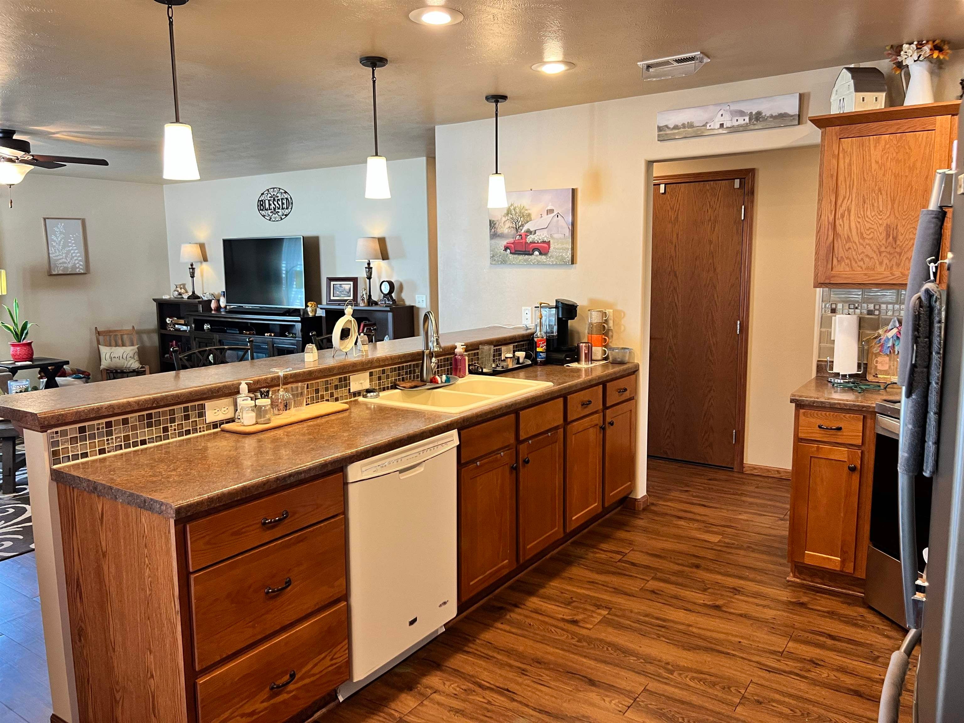 910 West Meadow Ridge Road Norfolk, NE 68701 - Photo 14 of 38 Gallery Image 14