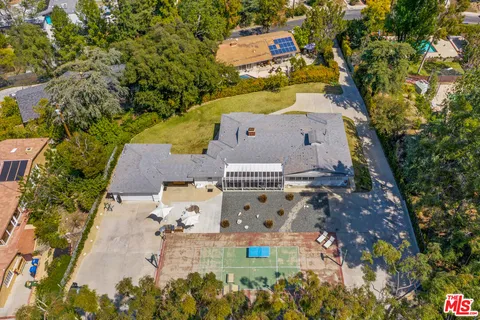 $2,395,000 | 19630 Rosita Street, Tarzana, CA 91356