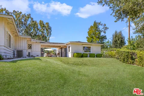 $2,395,000 | 19630 Rosita Street, Tarzana, CA 91356