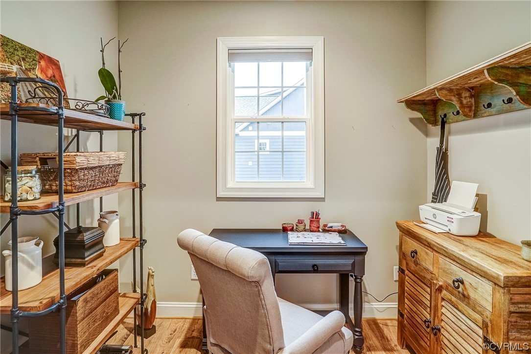 709 West Vaughan Road Ashland, VA 23005 - Photo 23 of 50 a dining room with furniture and window