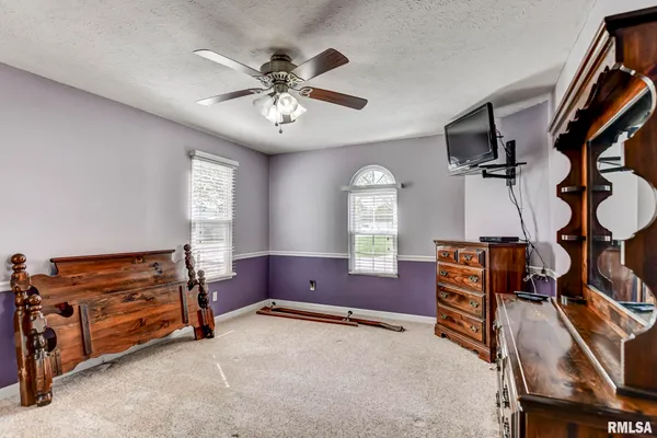 $175,000 | 230 Elm Street, Kincaid, IL 62540