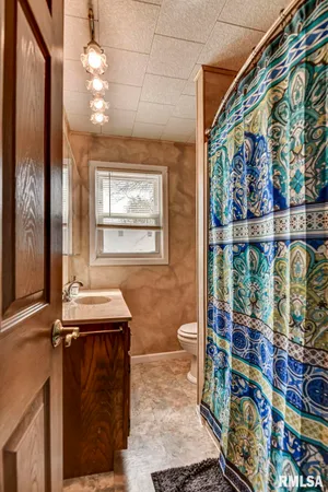 $175,000 | 230 Elm Street, Kincaid, IL 62540