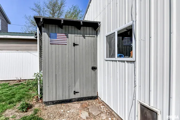 $175,000 | 230 Elm Street, Kincaid, IL 62540