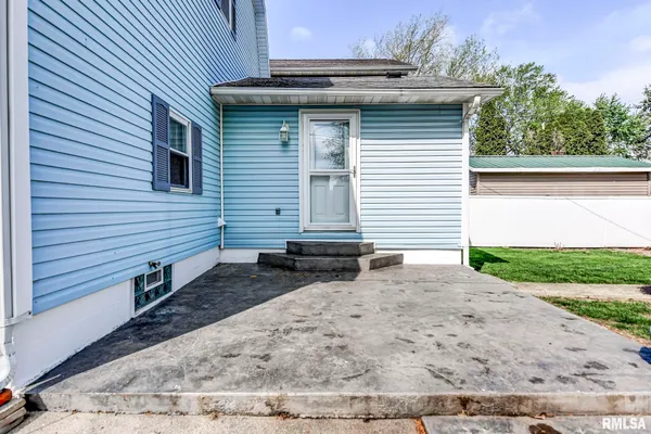 $175,000 | 230 Elm Street, Kincaid, IL 62540