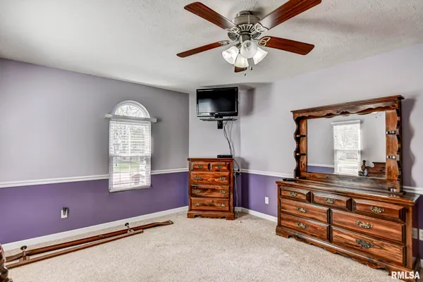 $175,000 | 230 Elm Street, Kincaid, IL 62540