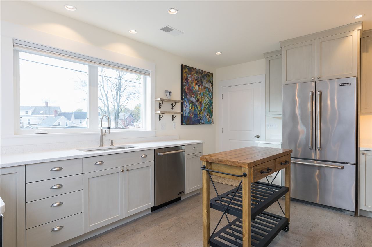 129 Front Street, Unit 202 Exeter, NH 03833 - Photo 7 of 38