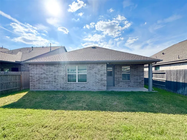 $2,100 | 9026 Beacon Mill Drive, Cypress, TX 77433