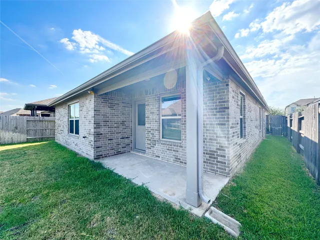 $2,100 | 9026 Beacon Mill Drive, Cypress, TX 77433