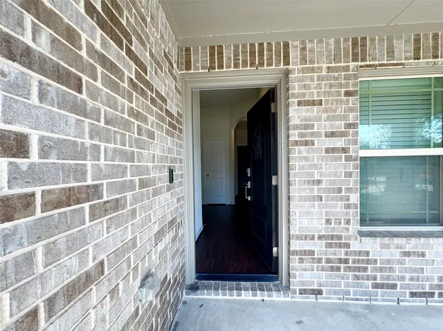 $2,100 | 9026 Beacon Mill Drive, Cypress, TX 77433