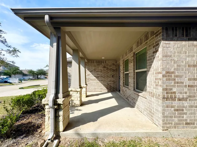 $2,100 | 9026 Beacon Mill Drive, Cypress, TX 77433