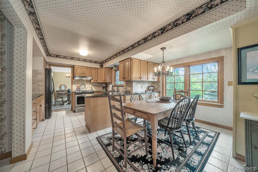 29958 Barwell Road Farmington Hills, MI 48334 - Photo 18 of 48