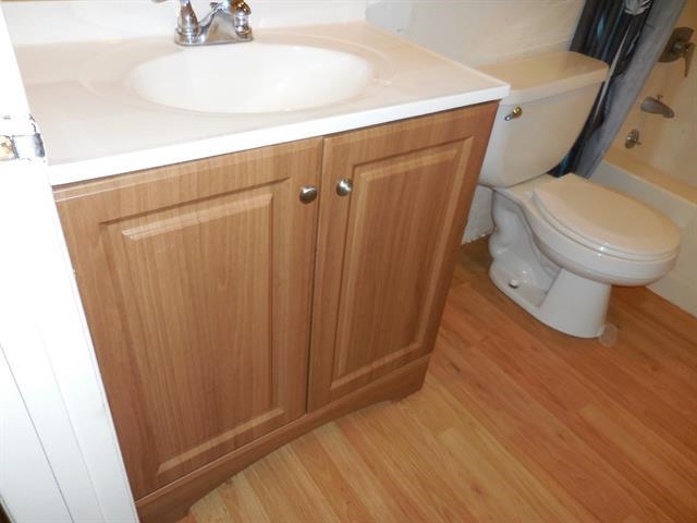 4435 Lower Honoapiilani Road, Unit 225 Lahaina, HI 96761 - Photo 15 of 35 a bathroom with a toilet and a sink