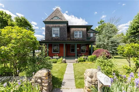 $4,950,000 | 43 Avondale Road, Westerly, RI 02891