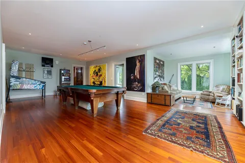 $4,950,000 | 43 Avondale Road, Westerly, RI 02891