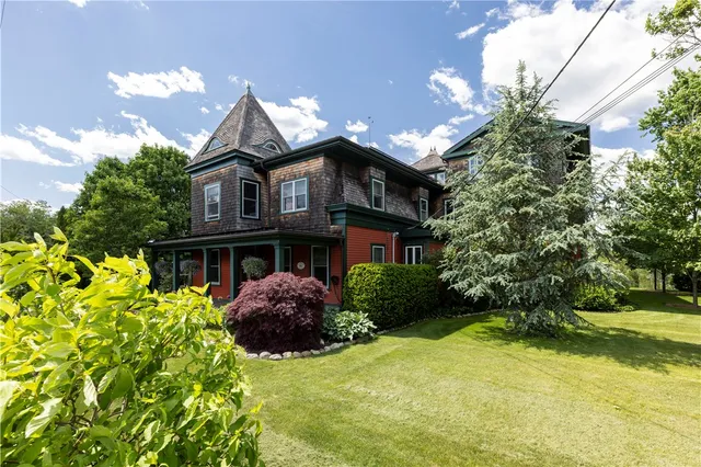 $4,950,000 | 43 Avondale Road, Westerly, RI 02891