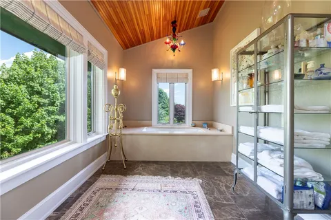 $4,950,000 | 43 Avondale Road, Westerly, RI 02891