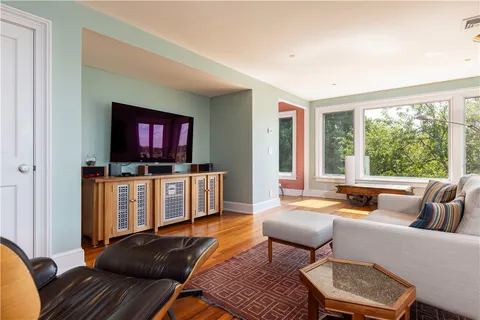 $4,950,000 | 43 Avondale Road, Westerly, RI 02891